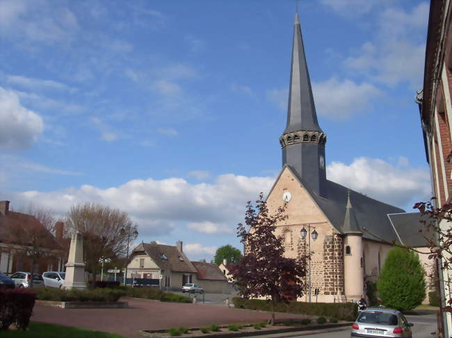 Place de l'Eglise à Laons, 28270 Eure-et-Loir - Laons (28270) - Eure-et-Loir