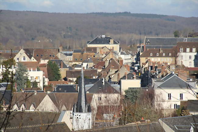 Le centre-ville, vu depuis le pied du château Saint-Jean - Nogent-le-Rotrou (28400) - Eure-et-Loir