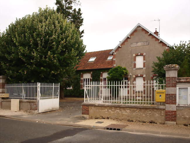La mairie - Saint-Cloud-en-Dunois (28200) - Eure-et-Loir