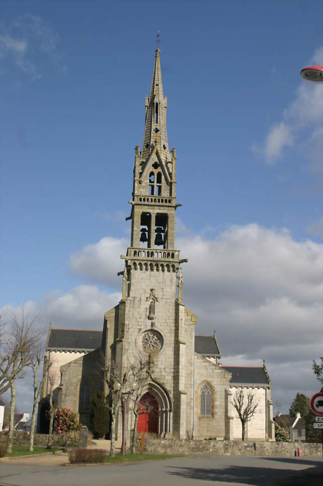 L'église paroissiale Saint-Pierre - Hanvec (29460) - Finistère