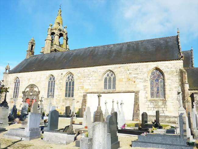 L'église paroissiale Saint-Pierre vue du sud - Irvillac (29460) - Finistère