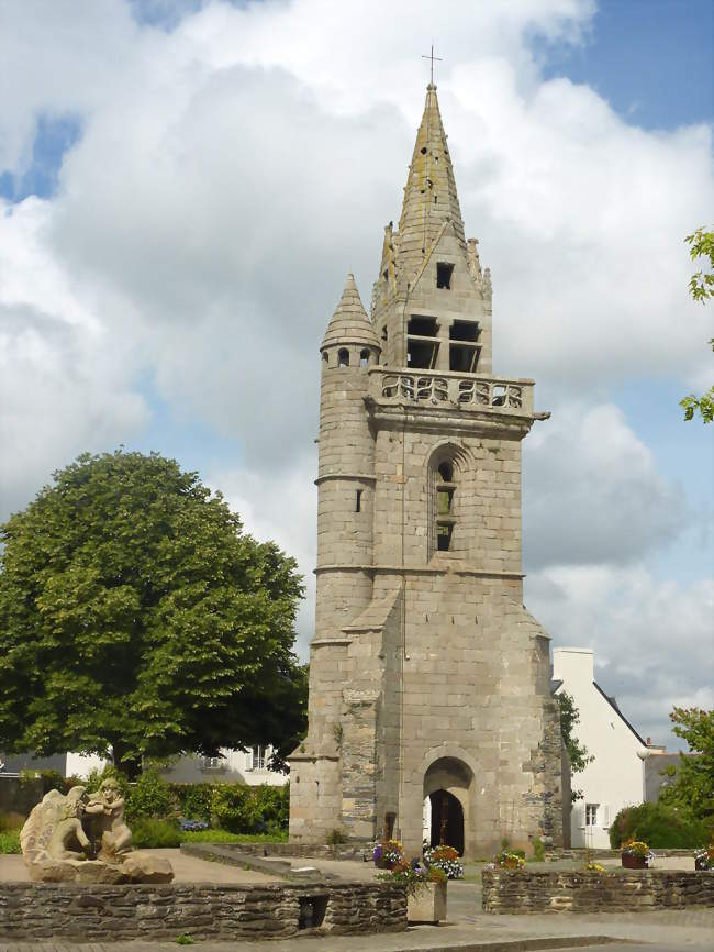 Le « vieux clocher » de Taulé - Taulé (29670) - Finistère