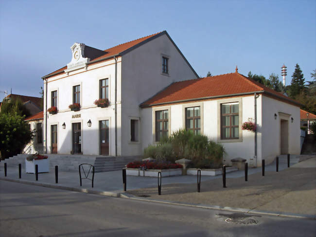 La mairie dAbrest en septembre 2013 - Abrest (03200) - Allier