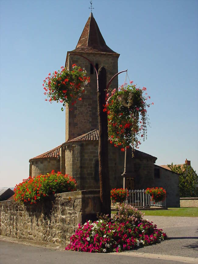 Le chevet de l'église - Sainte-Thérence (03420) - Allier