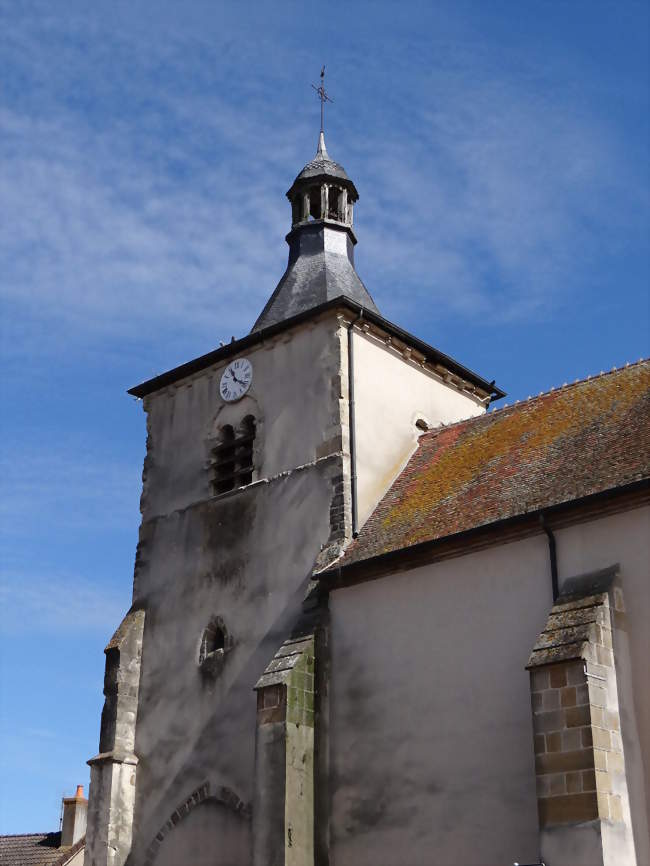 Clocher de l'église Saint-Hippolyte - Le Veurdre (03320) - Allier