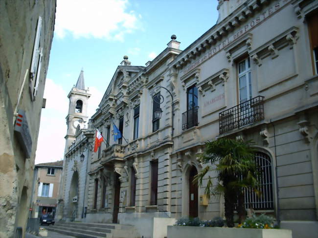 La mairie d'Aimargues - Aimargues (30470) - Gard