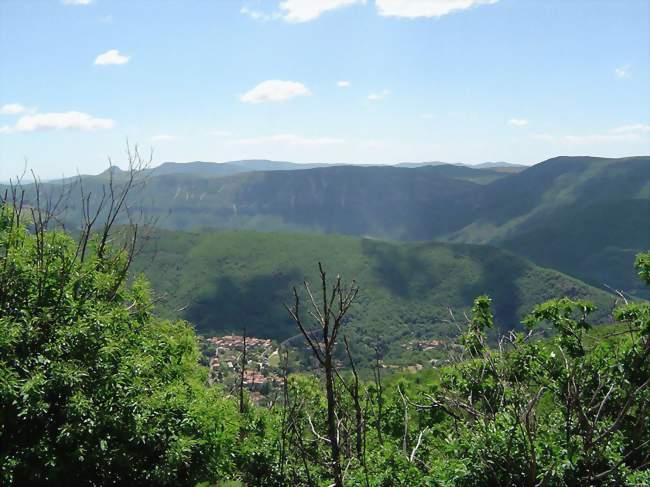 Vue sur le village d'Aumessas - Aumessas (30770) - Gard