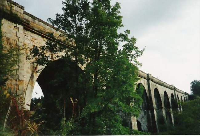 Le viaduc de Saint-Julien - Saint-Julien-de-Cassagnas (30500) - Gard