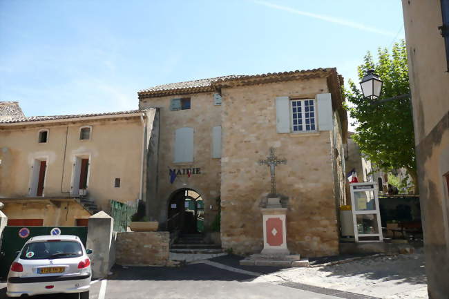 mairie de vénéjan - Vénéjan (30200) - Gard