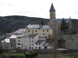 photo UNE BALADE SUR LE SENTIER DE MALPERTUS