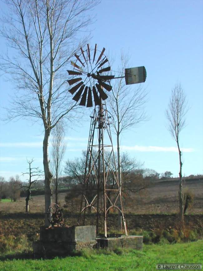 Eolienne ancienne, Maurens (31540) - Crédit: Laurent Chausson (CC by SA)