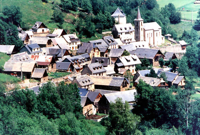 Vue générale du village - Portet-de-Luchon (31110) - Haute-Garonne