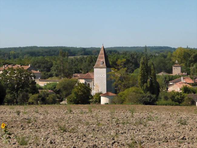 Vue de Fourcès, depuis la route de Heux - Cazeneuve (32800) - Gers