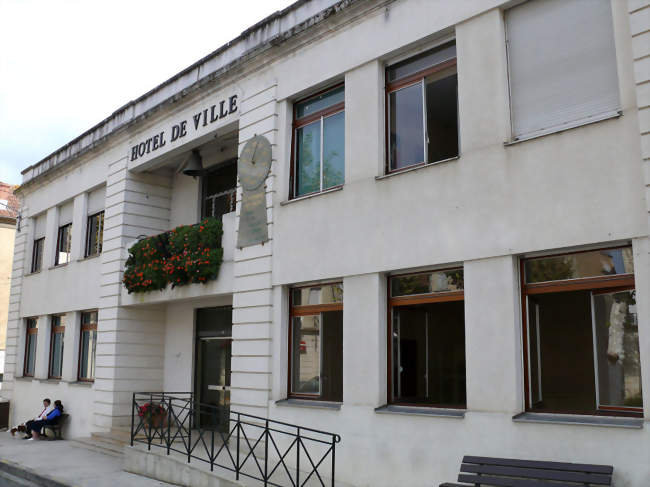 Hôtel de ville - Vic-Fezensac (32190) - Gers
