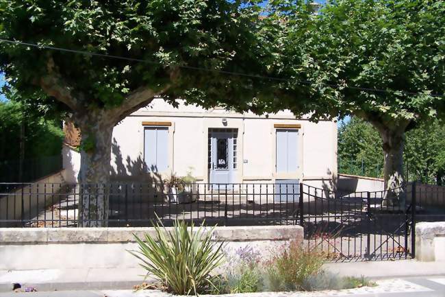 La mairie (août 2011) - Bagas (33190) - Gironde