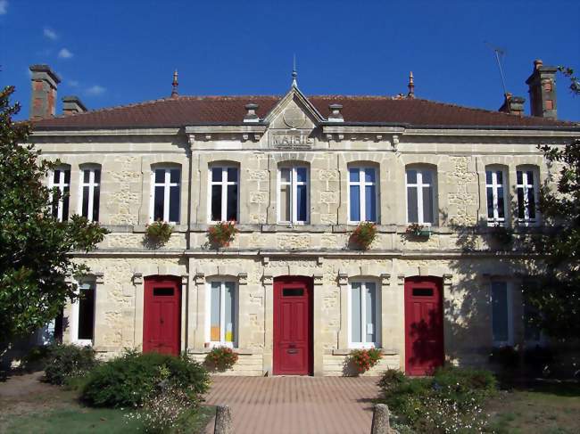 La mairie (août 2010) - Balizac (33730) - Gironde