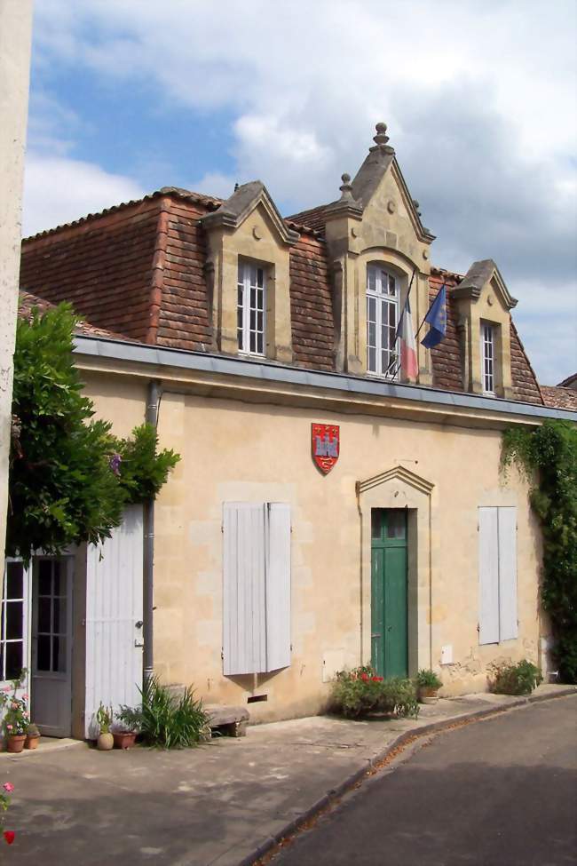 La mairie (août 2011) - Castelmoron-d'Albret (33540) - Gironde