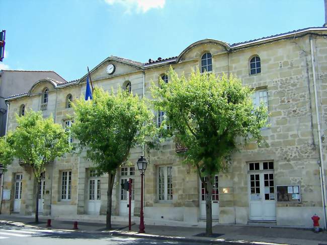 La mairie (juin 2009) - Castres-Gironde (33640) - Gironde
