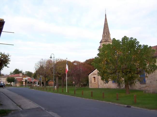 Vue du village - la route de Lucmau (oct 2012) - Cazalis (33113) - Gironde
