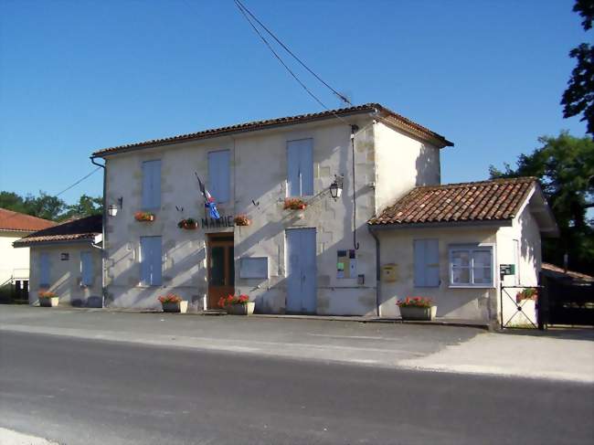 La mairie (juin 2013) - Guillos (33720) - Gironde