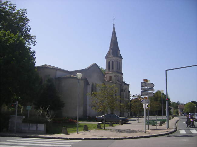 Vue du centre-bourg - Hostens (33125) - Gironde