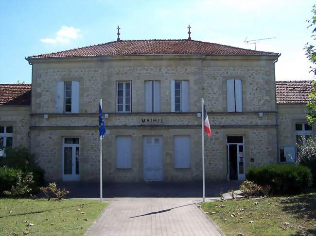 La mairie (août 2010) - Louchats (33125) - Gironde