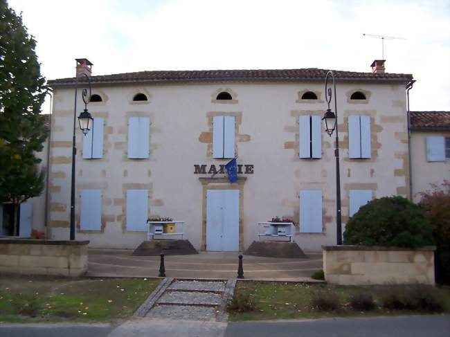 La mairie (oct 2012) - Lucmau (33840) - Gironde
