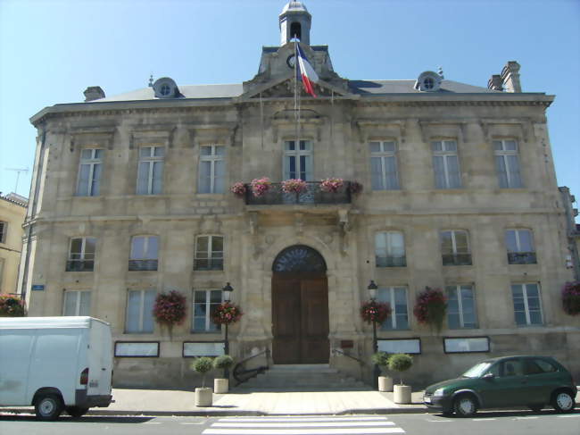 Hôtel de ville de Pauillac - Pauillac (33250) - Gironde
