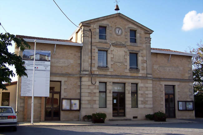 L'hôtel de ville (oct 2011)) - Le Pian-sur-Garonne (33490) - Gironde
