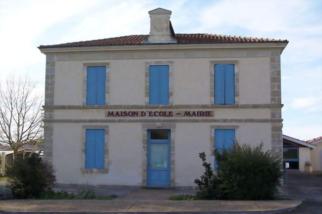 La mairie (nov 2011) - Pompéjac (33730) - Gironde