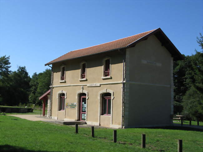 L'ancienne gare de Sadirac le long de la piste Roger Lapébie - Sadirac (33670) - Gironde