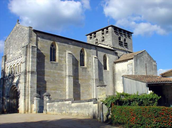 L'église (sept 2006) - Saint-Denis-de-Pile (33910) - Gironde