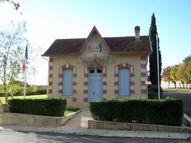 La mairie (août 2012) - Saint-Genis-du-Bois (33760) - Gironde