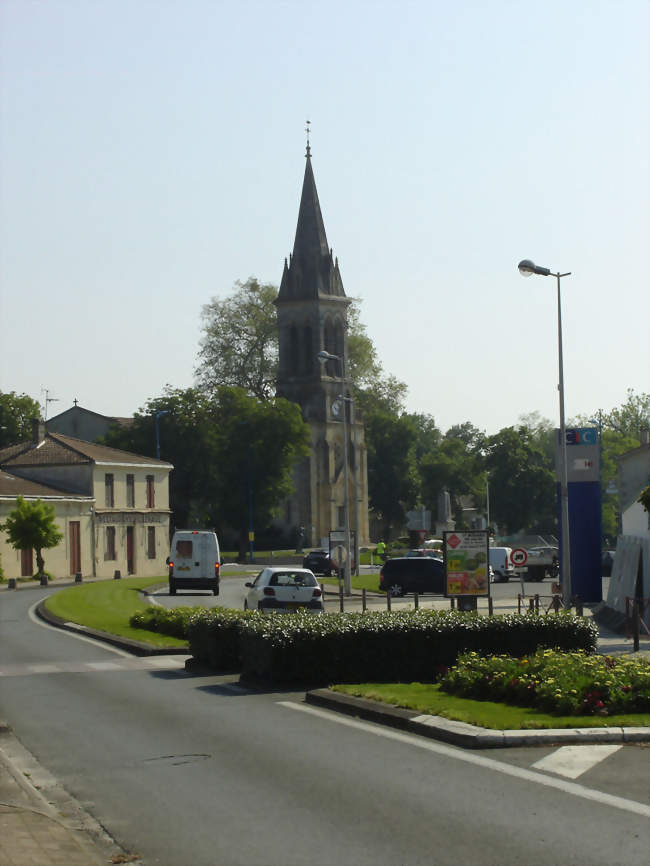 Église de la ville - Saint-Jean-d'Illac (33127) - Gironde