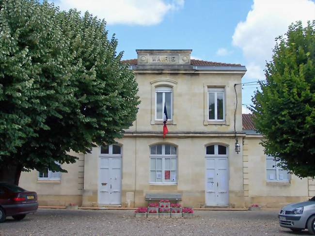 La mairie (juin 2009) - Saint-Martin-de-Sescas (33490) - Gironde
