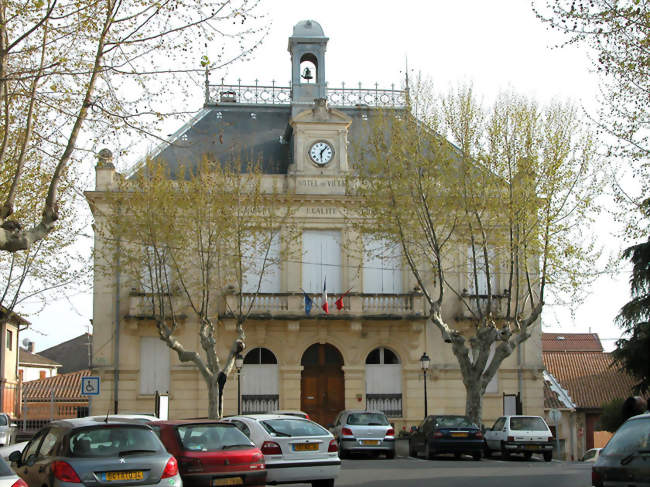 La mairie de Cazouls-lès-Béziers - Cazouls-lès-Béziers (34370) - Hérault
