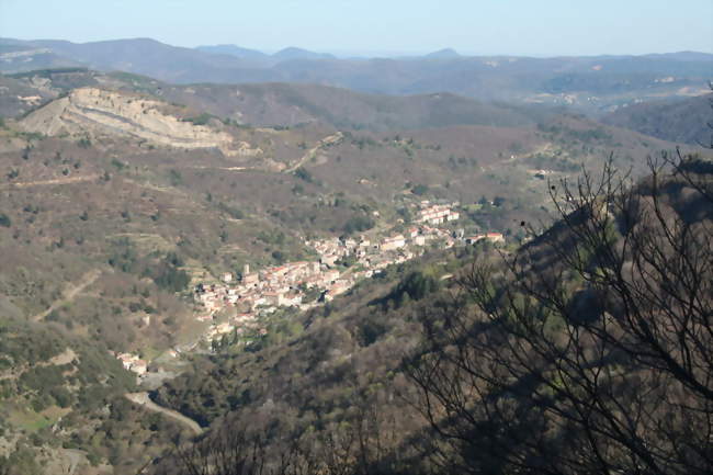 Vue générale, prise en descendant du Col du Layrac - Graissessac (34260) - Hérault