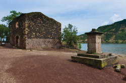 BALADE CONTÉE AU BORD DU LAC DU SALAGOU