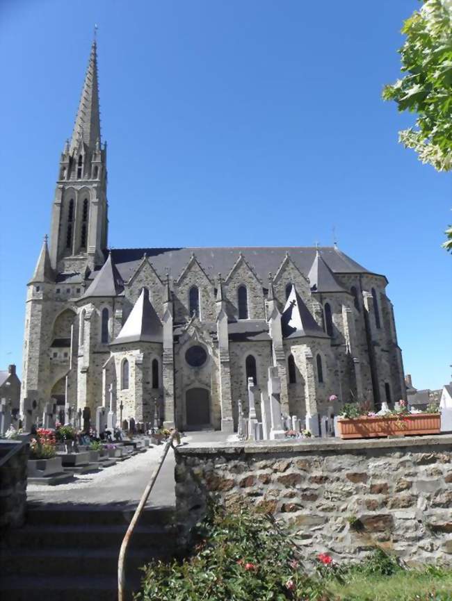 L'église Saint-Pierre-et-Saint-Paul d'Étrelles - Étrelles (35370) - Ille-et-Vilaine
