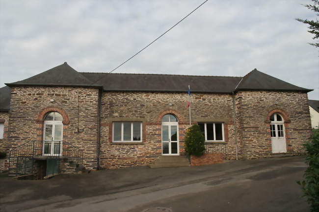 La mairie - Loutehel (35330) - Ille-et-Vilaine