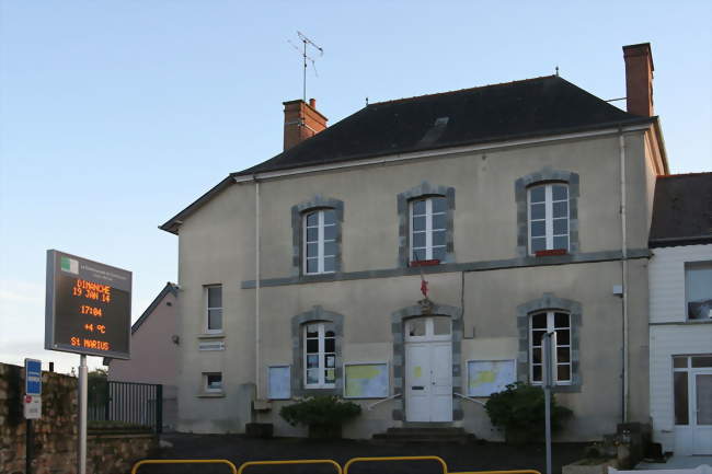La mairie - Mernel (35330) - Ille-et-Vilaine