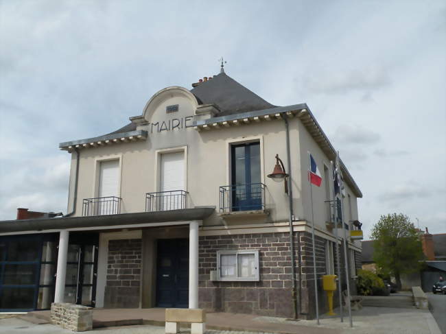 La mairie-poste - Pléchâtel (35470) - Ille-et-Vilaine