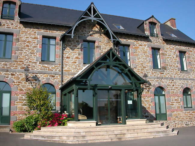 Mairie de Saint-Coulomb - Saint-Coulomb (35350) - Ille-et-Vilaine
