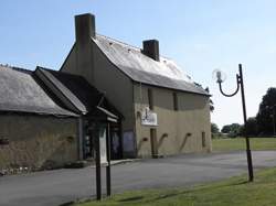 photo Cinéma en plein air à Chasné-sur-Illet