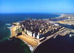 Du sable dans la botte, saint-Malo pendant la seconde guerre