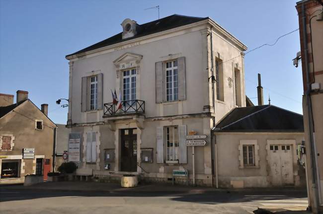 L'hôtel de ville - Bélâbre (36370) - Indre