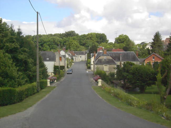 La route du Châteauvieux - Faverolles (36360) - Indre