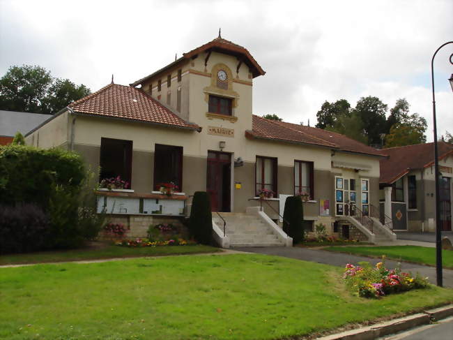 La mairie - Lurais (36220) - Indre