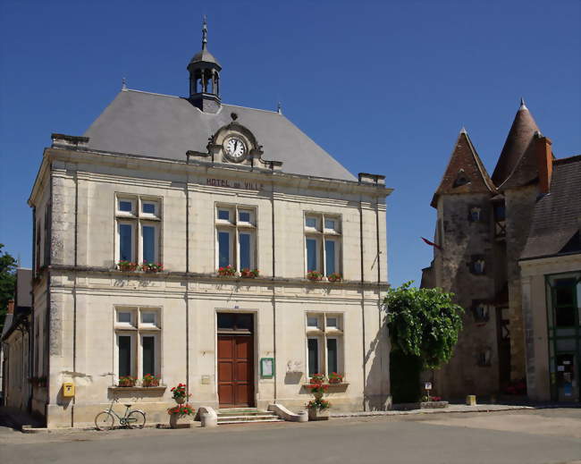La mairie - Mézières-en-Brenne (36290) - Indre