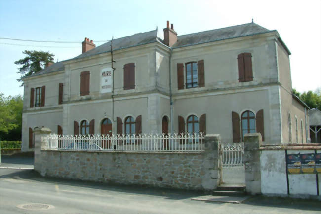 La mairie - Montchevrier (36140) - Indre